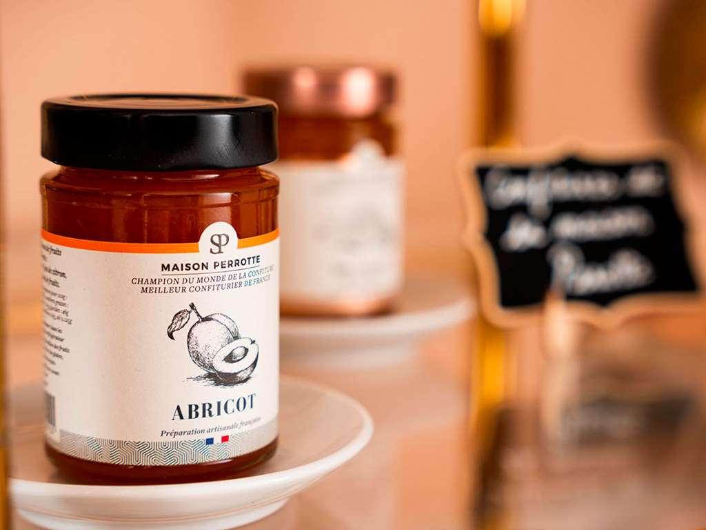 Sleeping Belle - Gare De Lyon Bastille